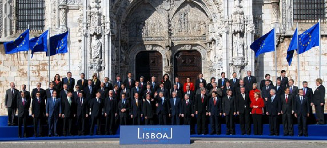 La cerimonia per la firma del Trattato di Lisbona.